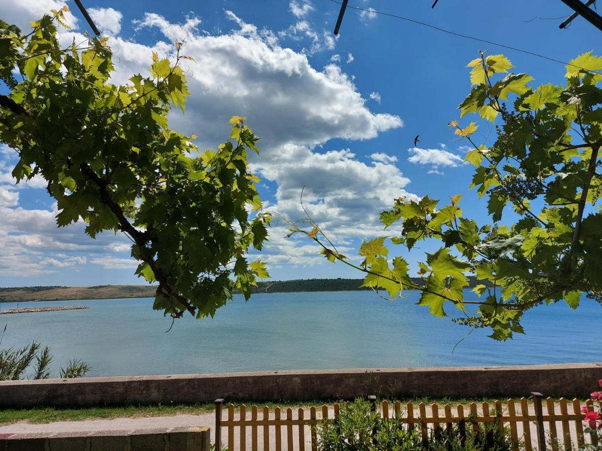 Apartmani Seaview Ljubač Habitación foto